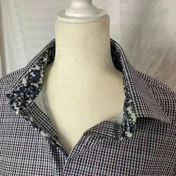 Robert Graham button up XL mens shirt - Picture 3 of 9